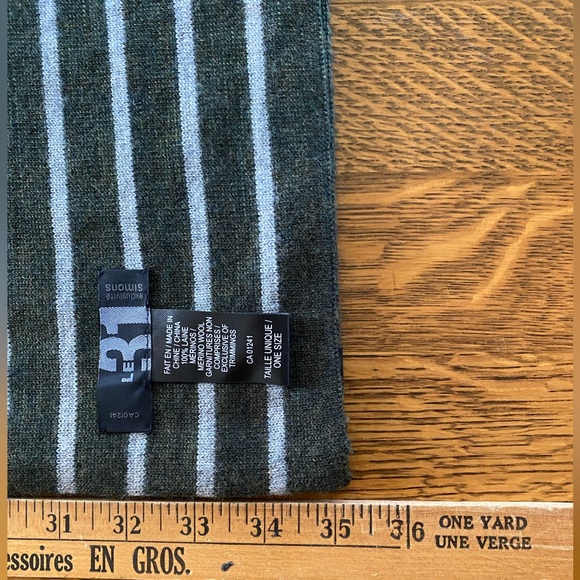 Le31 for men Simons beanie and scarf set never worn - Picture 3 of 7